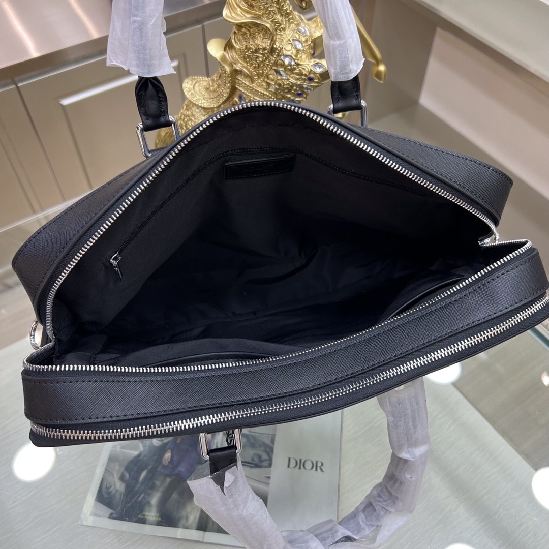 Top version Montblanc International black handbag