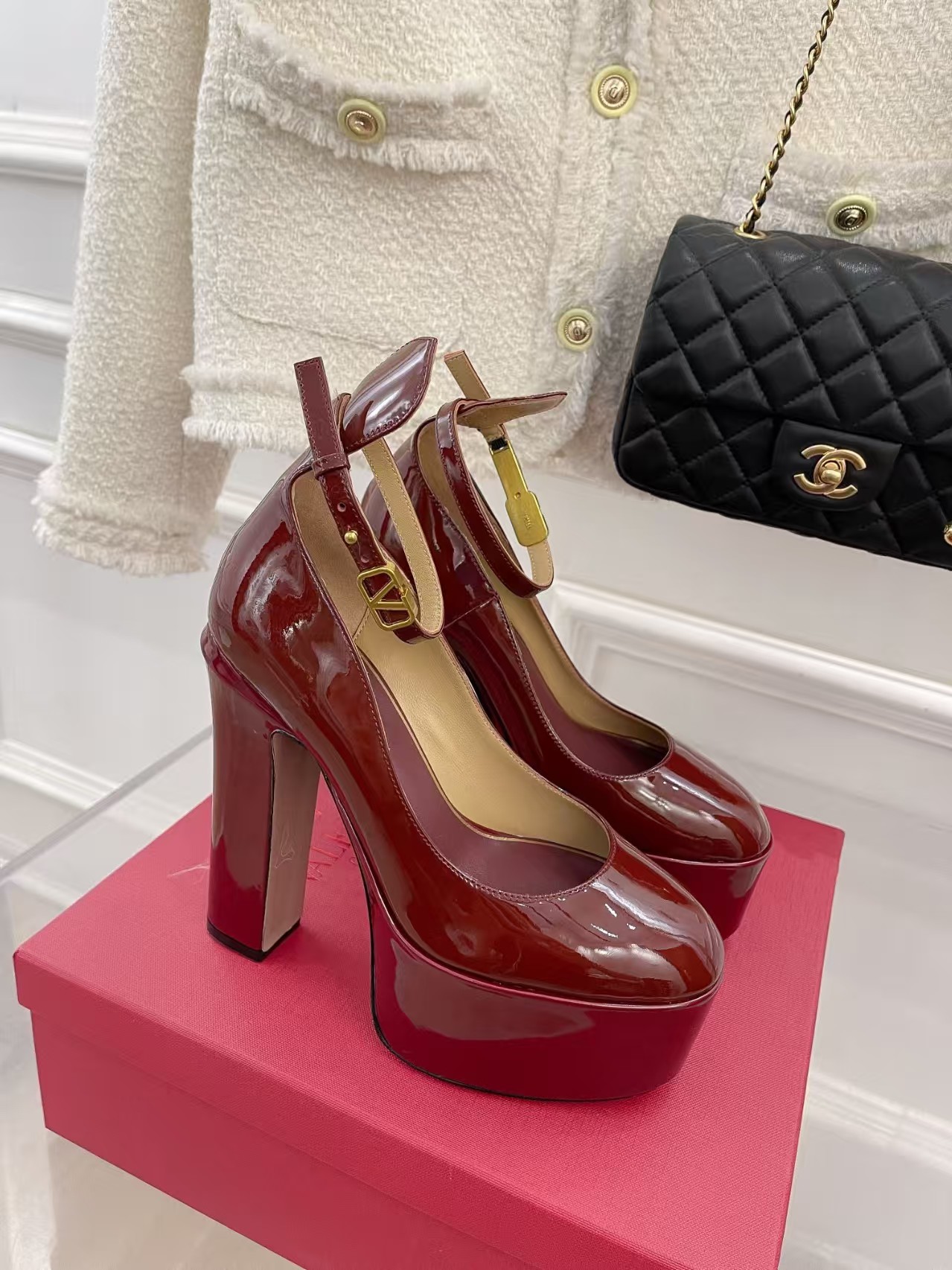 Valentino NEW high-heeled shoes heels leather