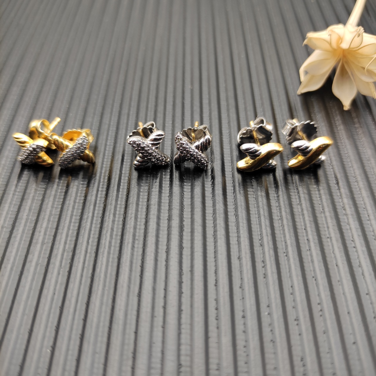 David Yurman earrings