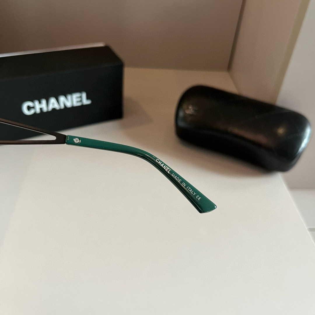 Chanel fashione sunglasses