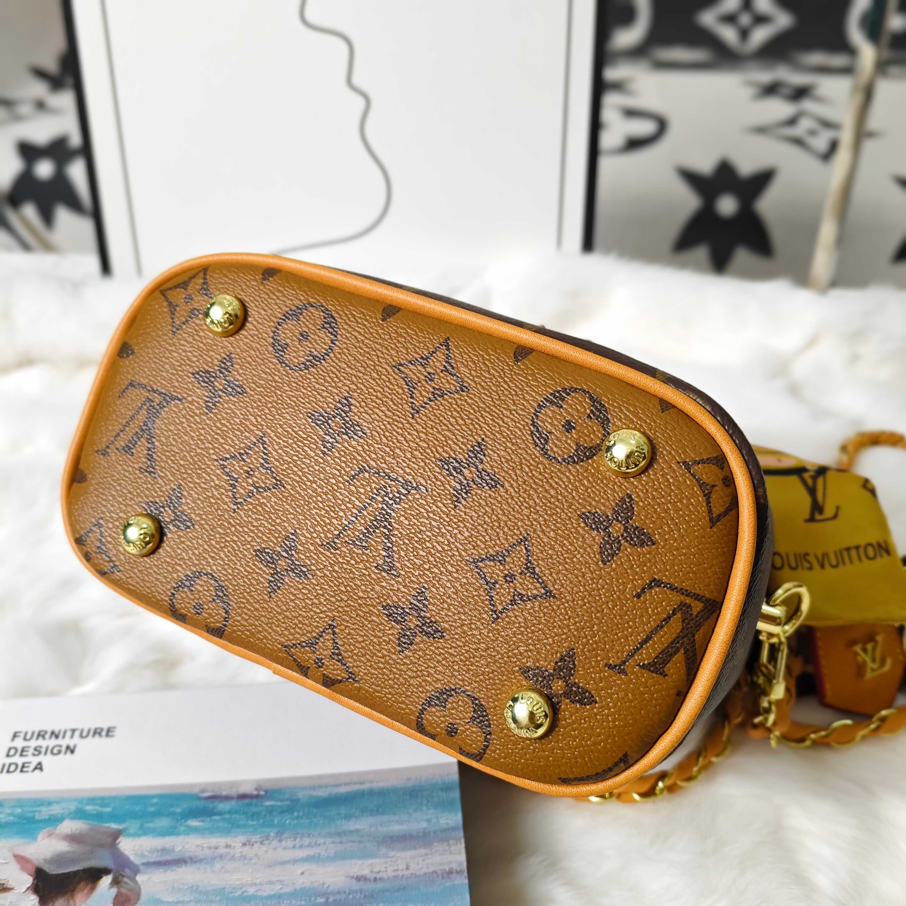 LV box bag 8A quality
