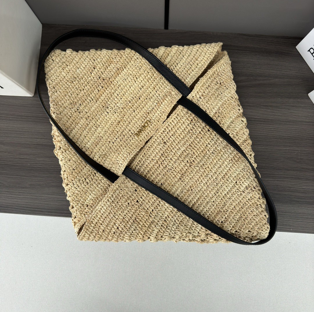 Top version Loewe Puzzle Fold handbag