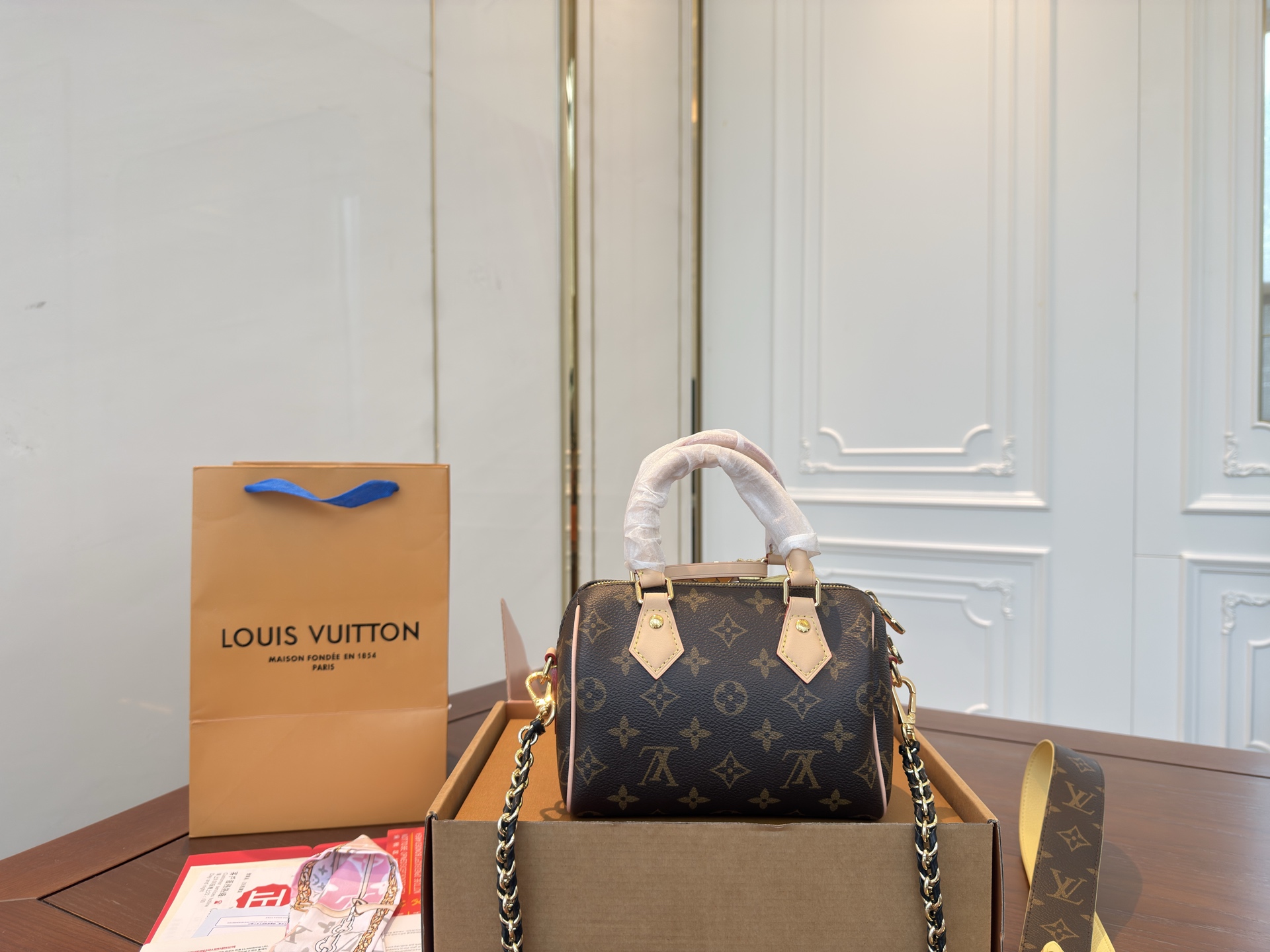 LV Speedy 18 shoulder bag