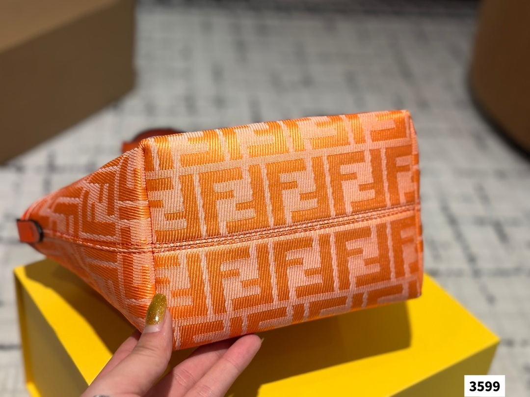 Fendi ROl vegetable basket bag