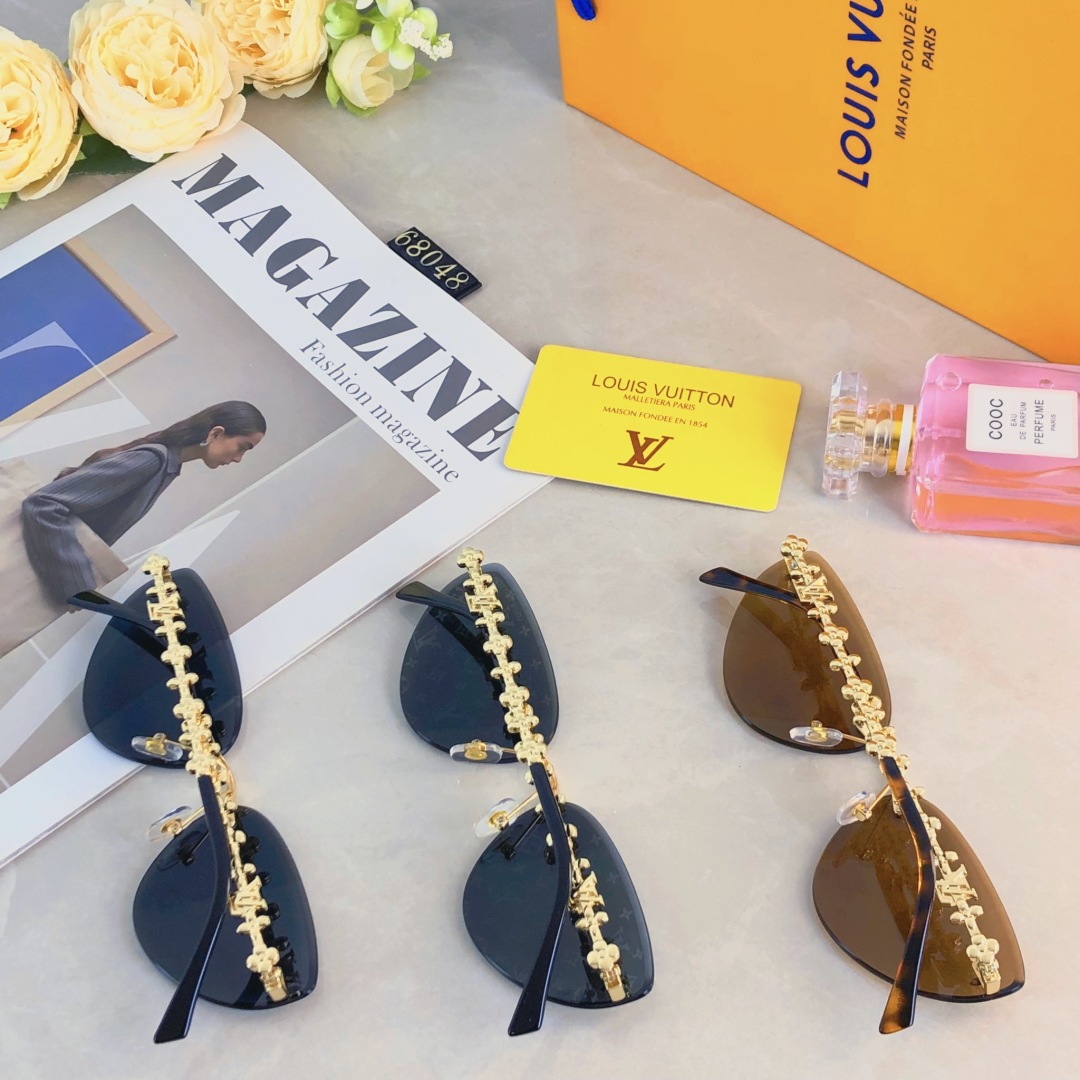 LV chain sunglasses