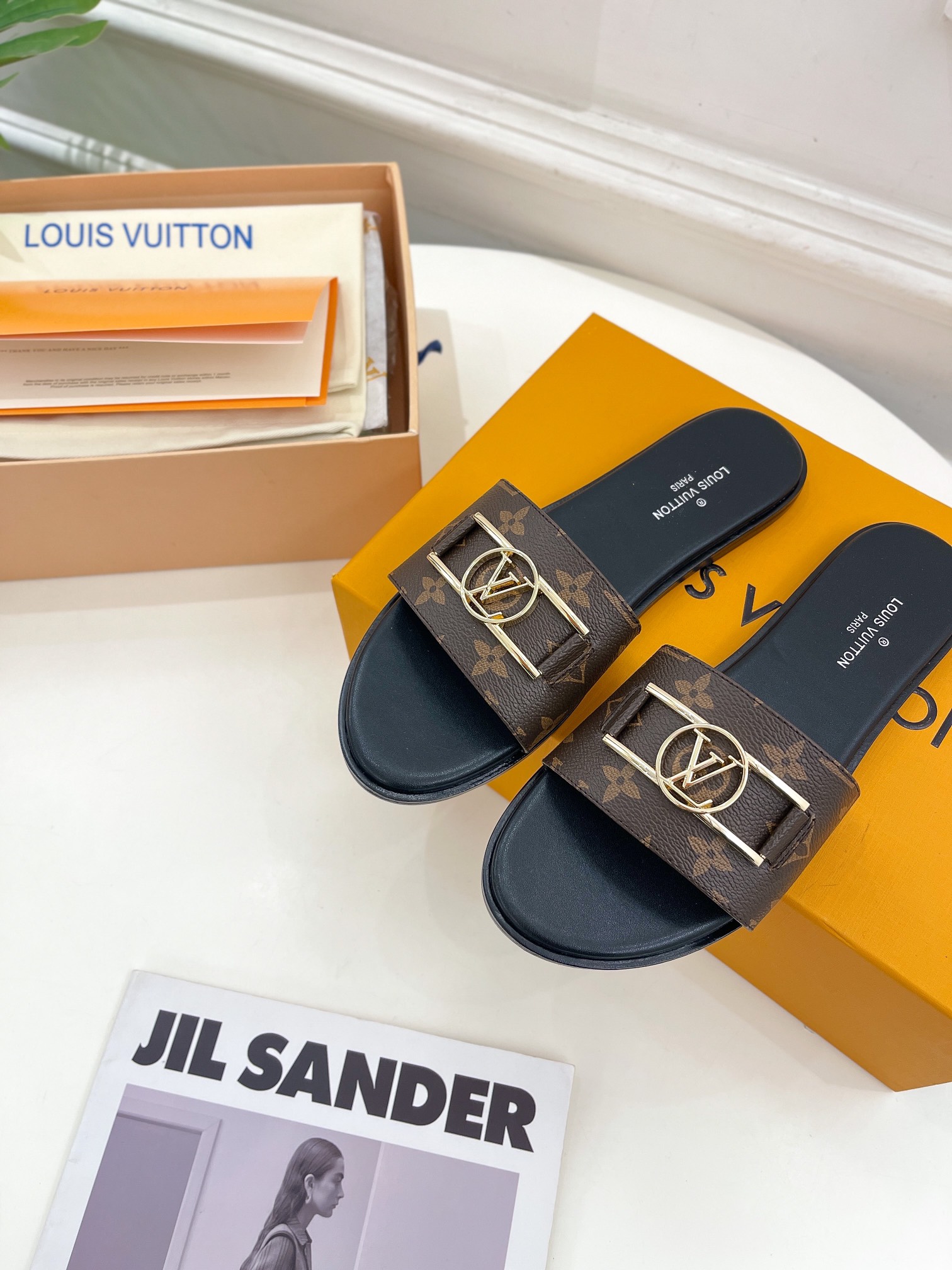 LV new slippers sandles leather sole