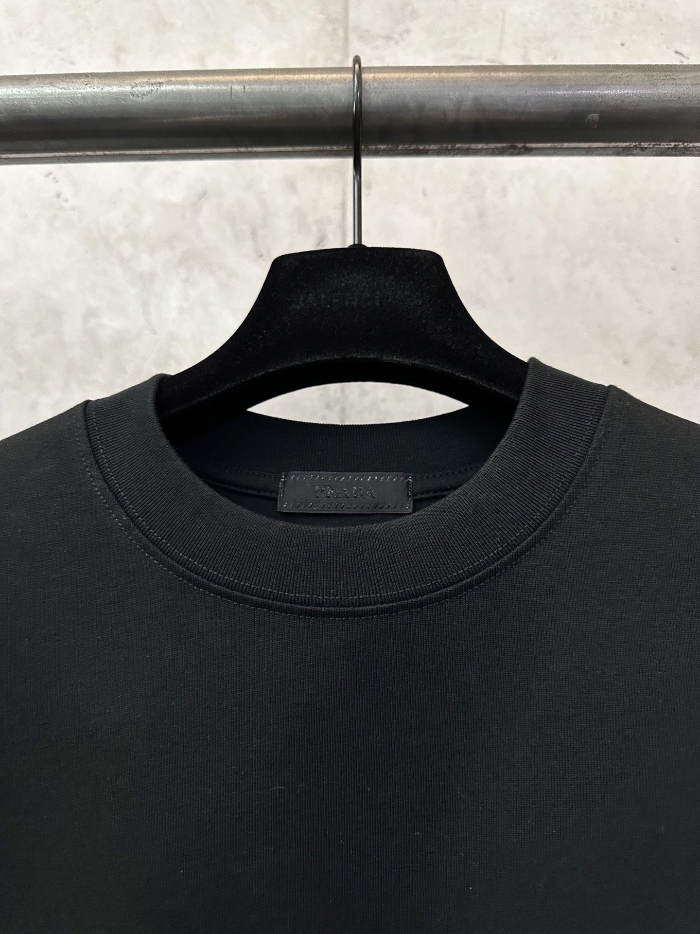 Prada 25ss Crew Neck Long Sleeve T-Shirt (Unisex)