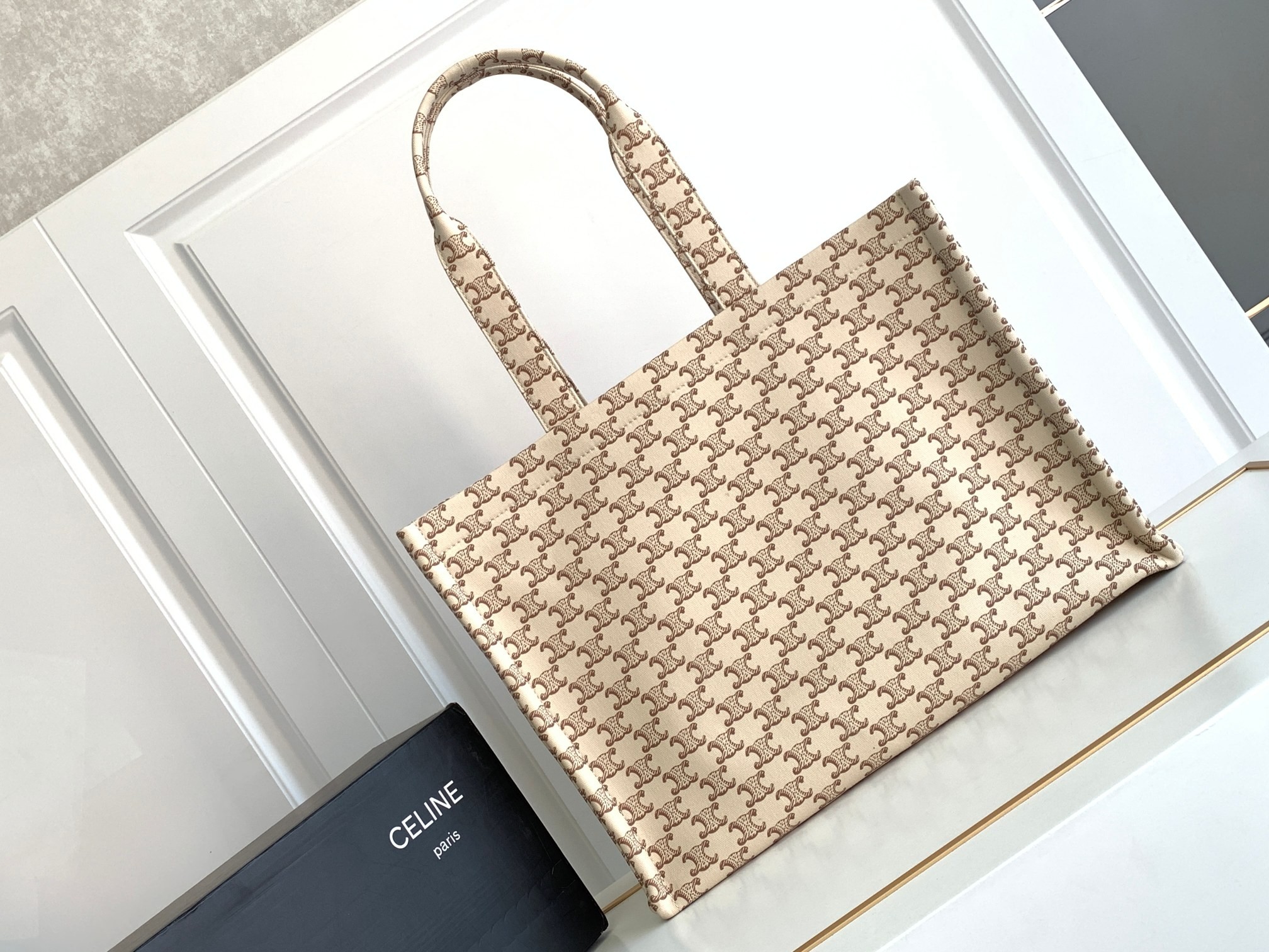 Celine 23s tote cacbs thais bag