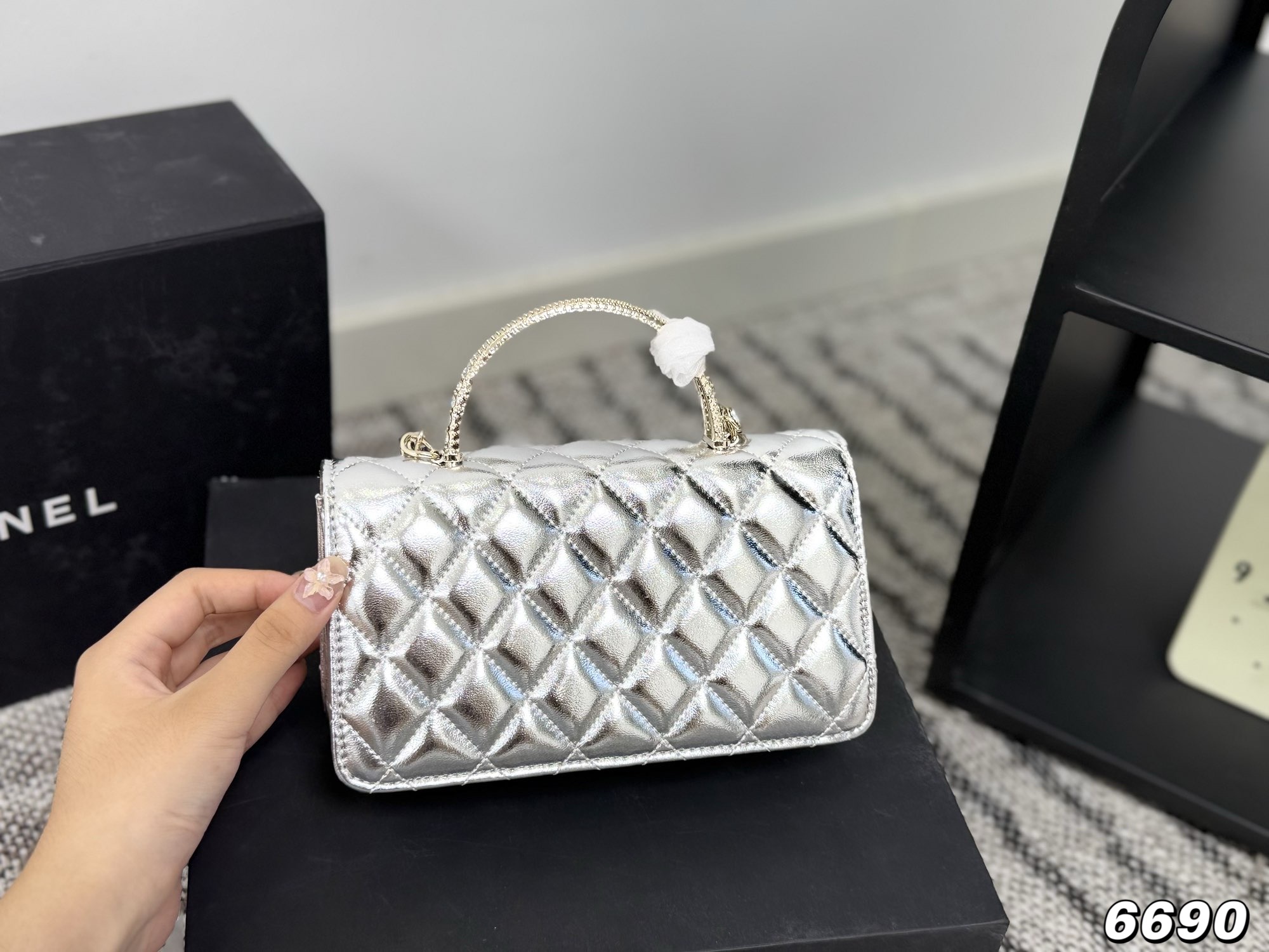 Chanel woc chain crossbody bag