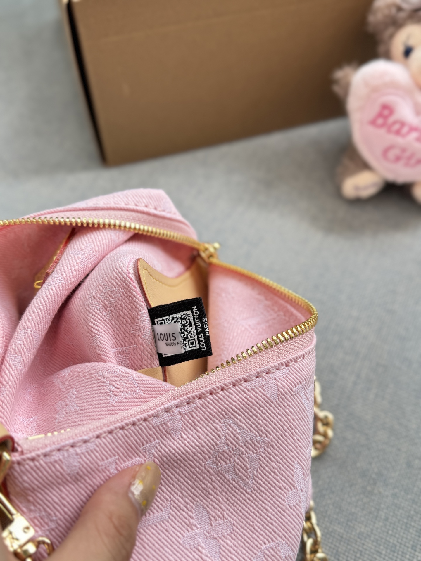 LV BLOOM POUCH Denim Bag