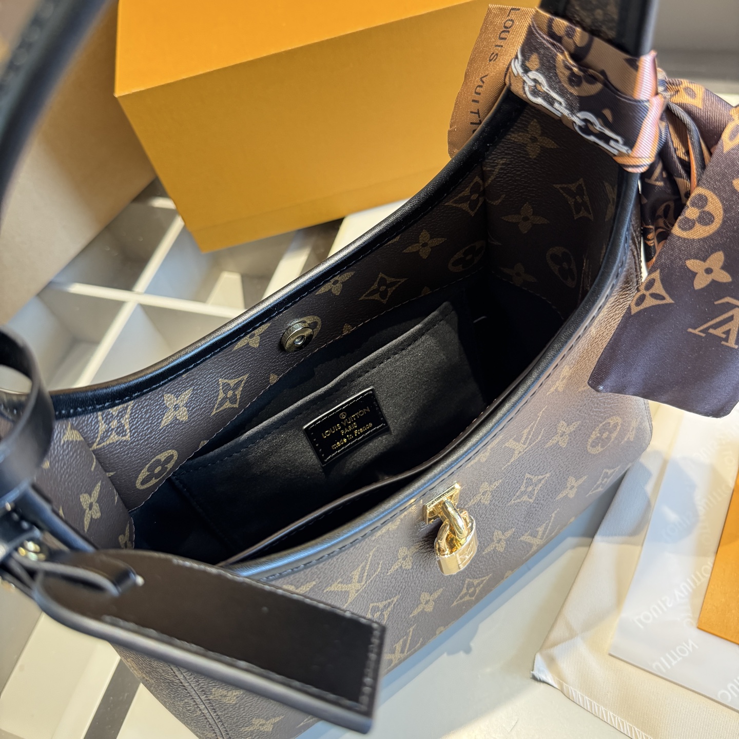 LV The Drop Underarm bag