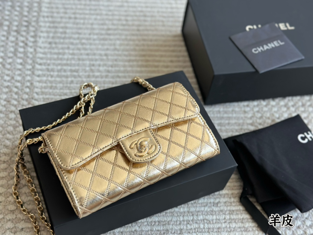Chanel woc shoulder crossbody bag