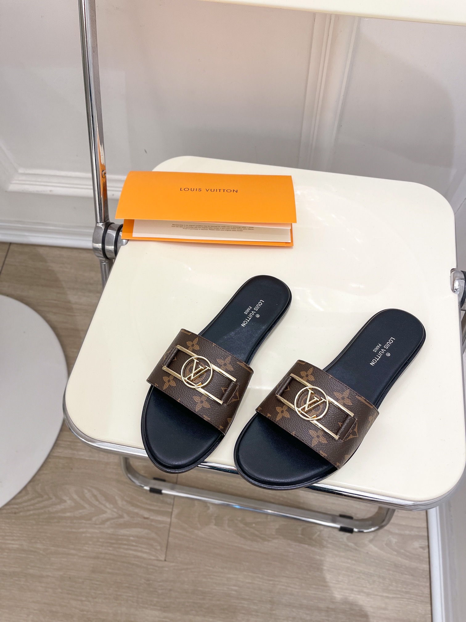 LV new slippers sandles leather sole