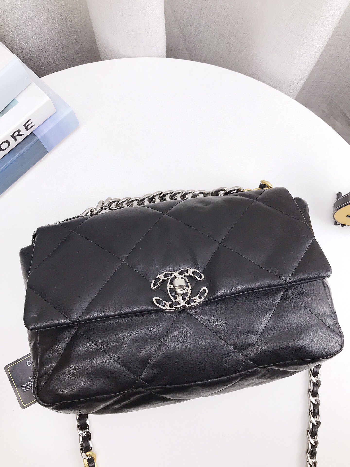 Chanel19 chain crossbody bag 30cm
