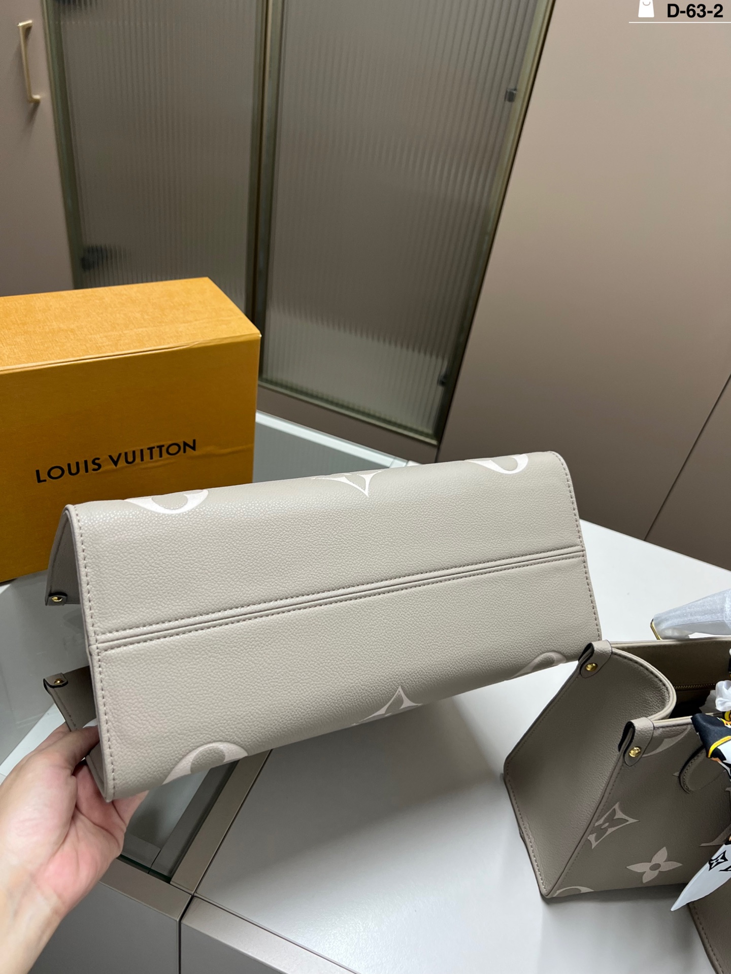 LV monogram tote bag handbag