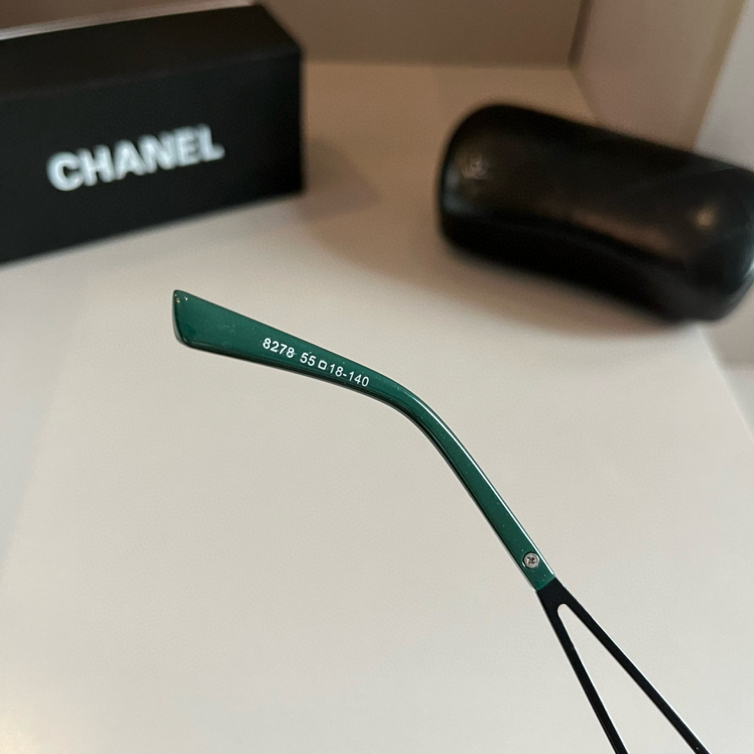 Chanel fashione sunglasses