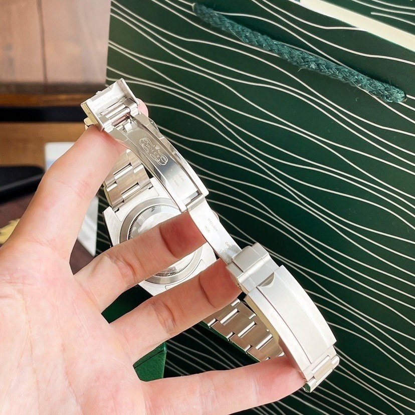 Rolex Submariner watch movement