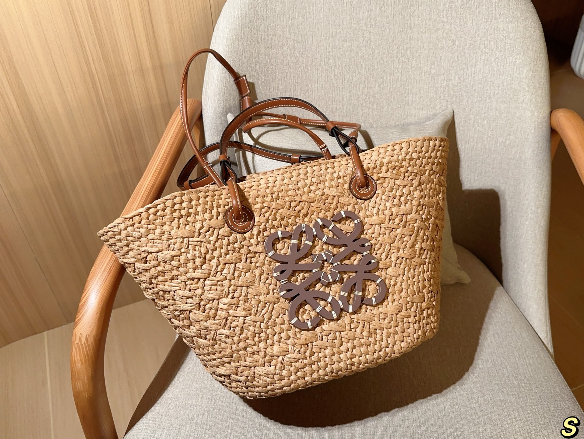 Loewe basket bag Woven cabbage basket