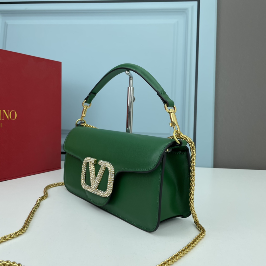 VALENTINO LOCÒ VLogo Signature chain shoulder bag