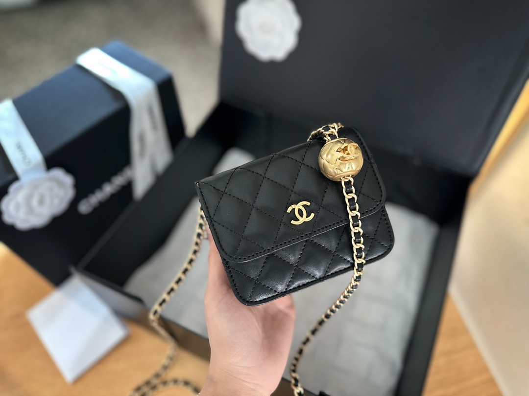 Chanel 24s mini Handle bag