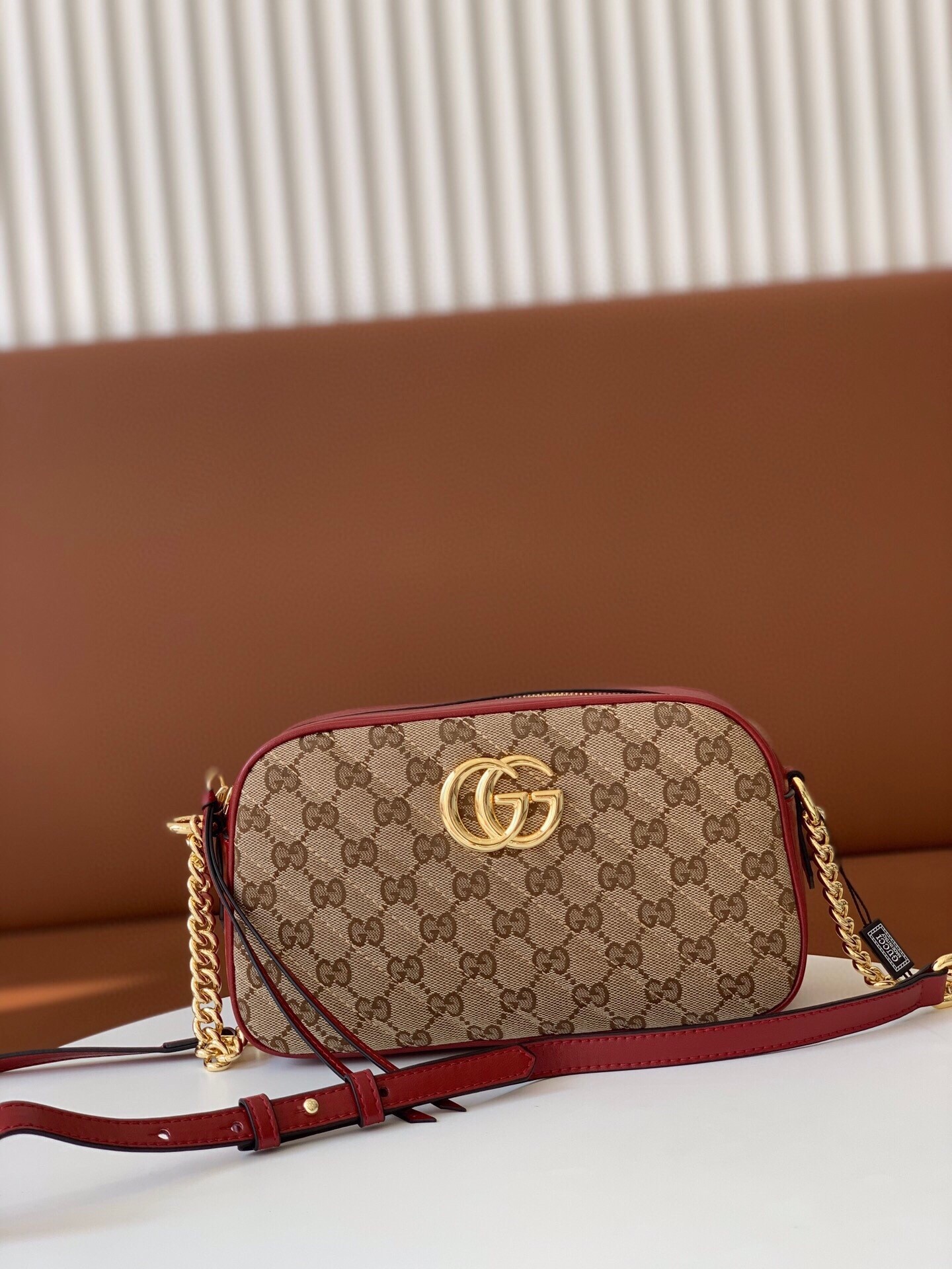 Gucci marmont chain crossbody bag