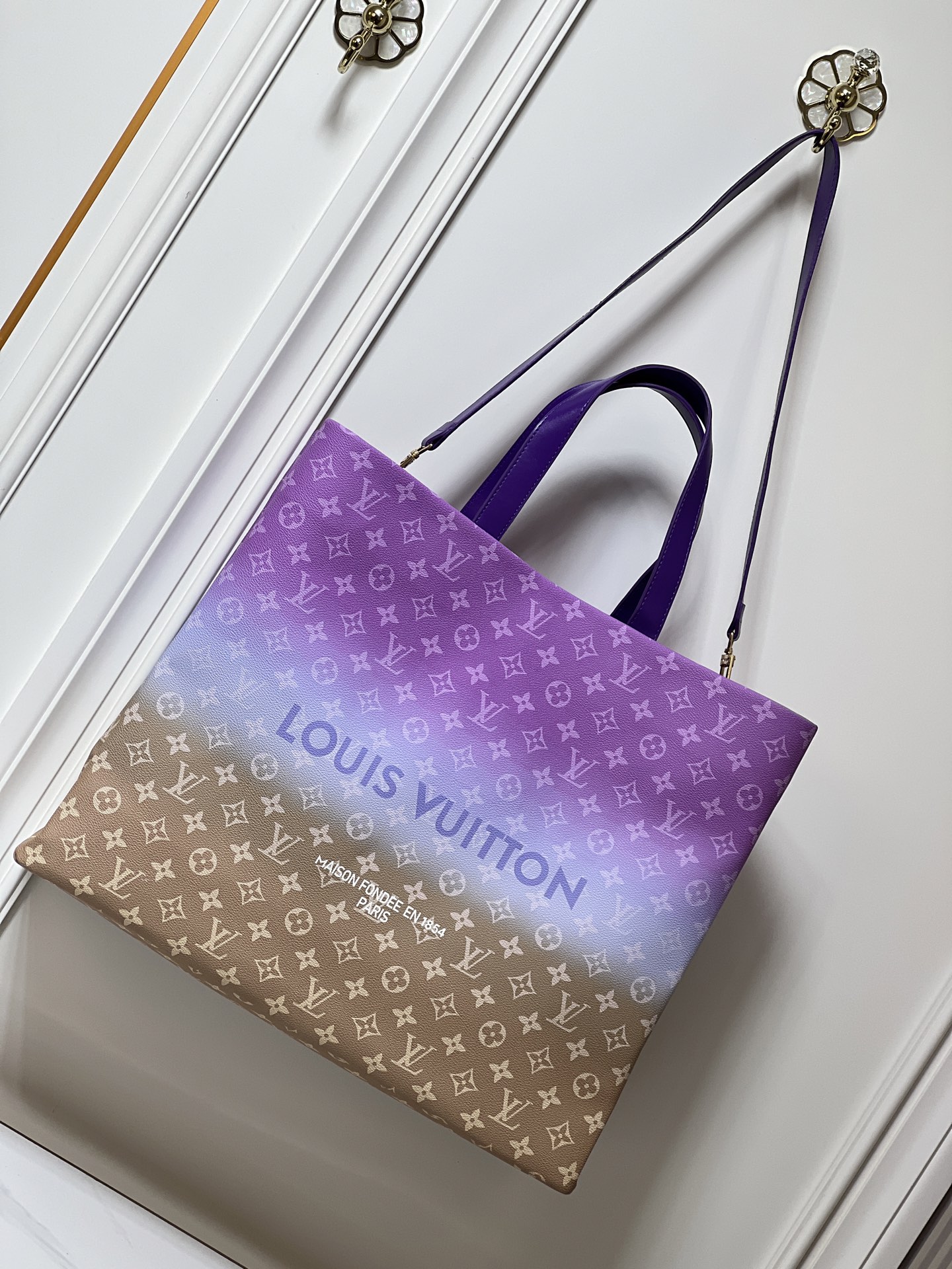 LV Louis Vuitton Maison Fondée En 1854 handbag