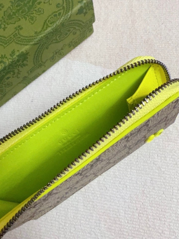 Gucci wallet card holder