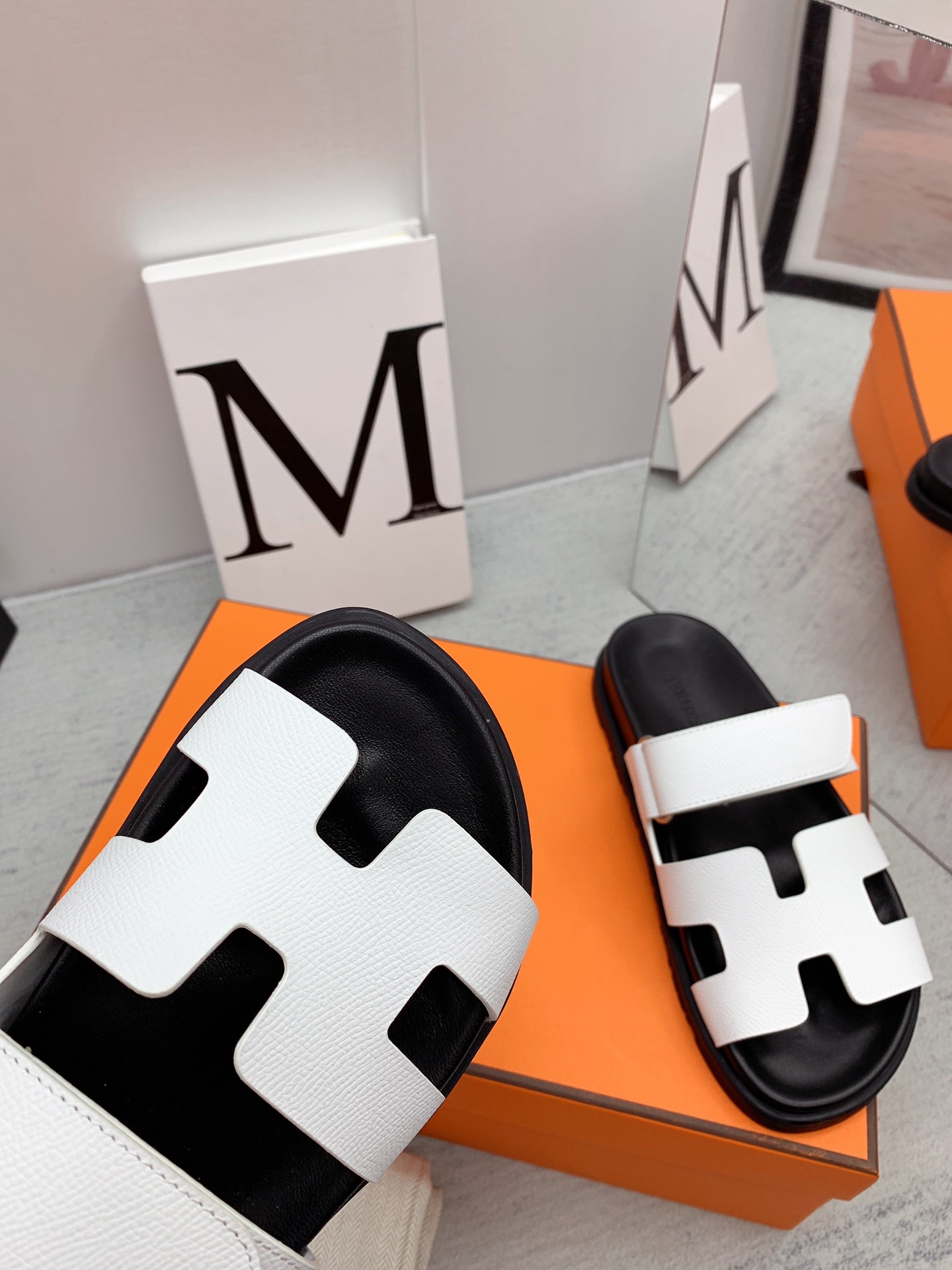 High quality Hermes Couple Sandals unisex slippers