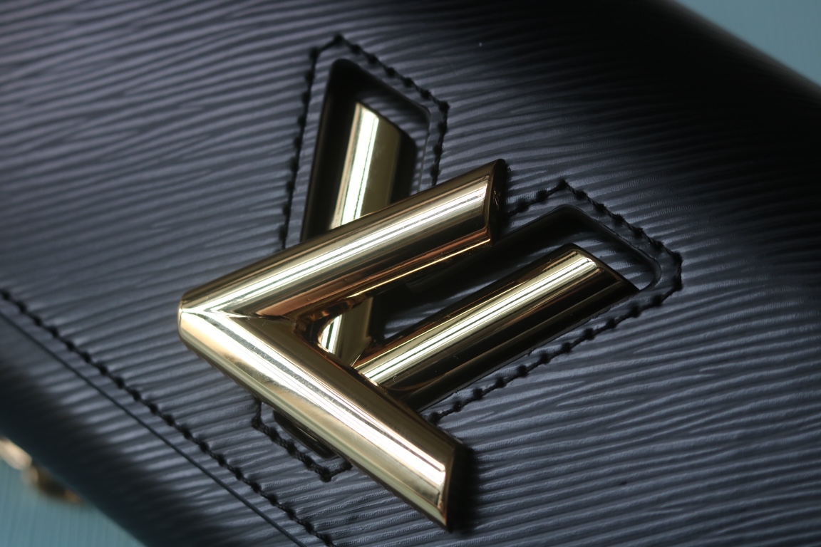 LV Twist West Epi leather chain shoulder bag