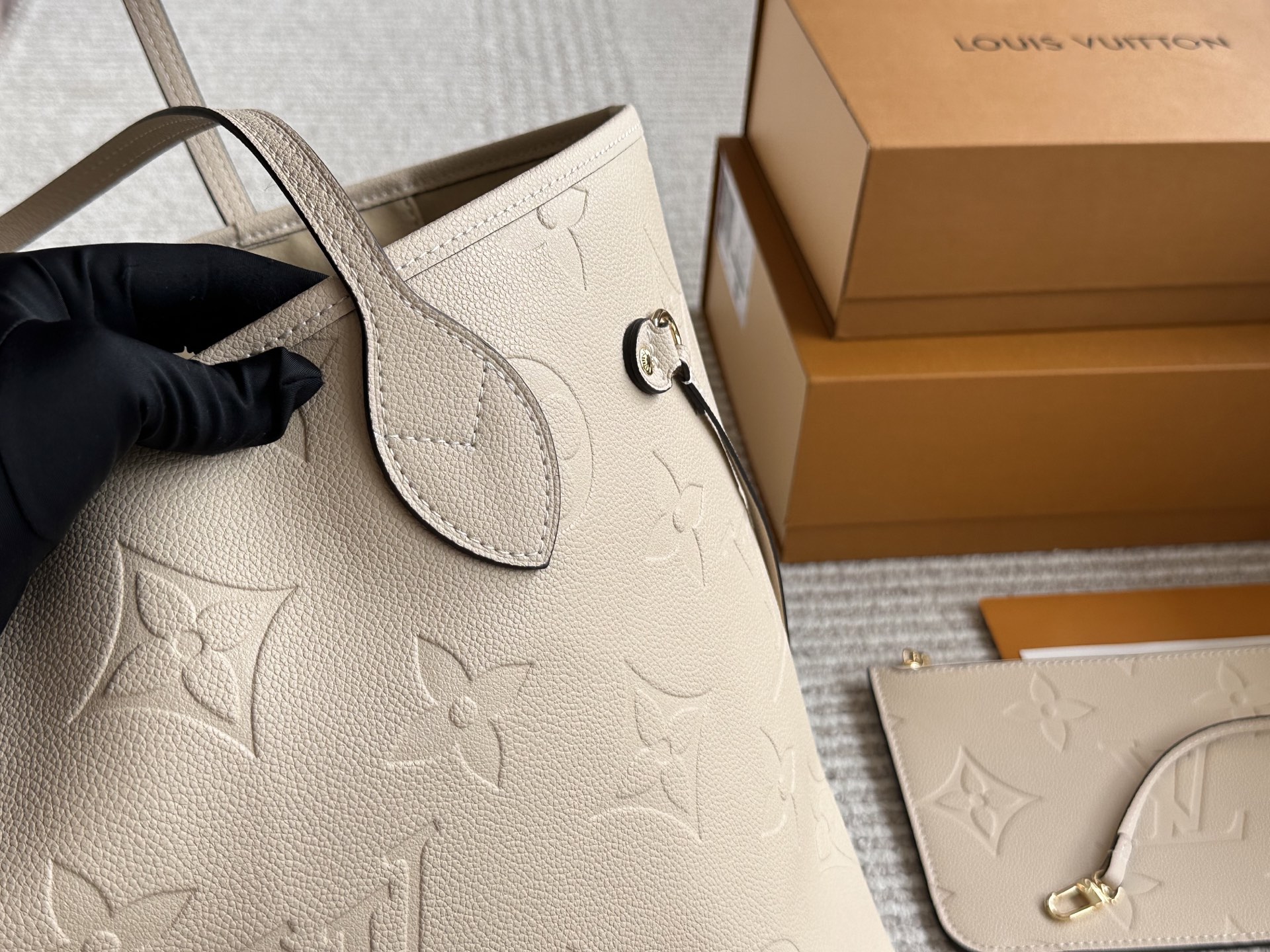 LV neverfull shopping bag