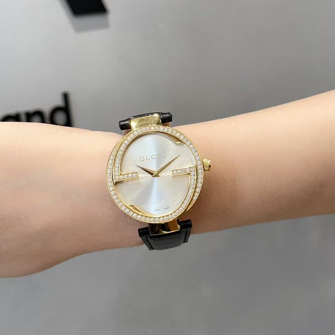 GUCCI Double G watch