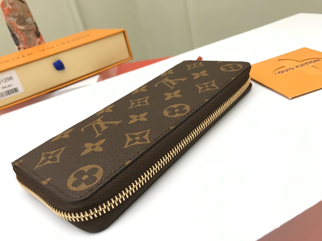 LV monogram Clemence wallet purse bag