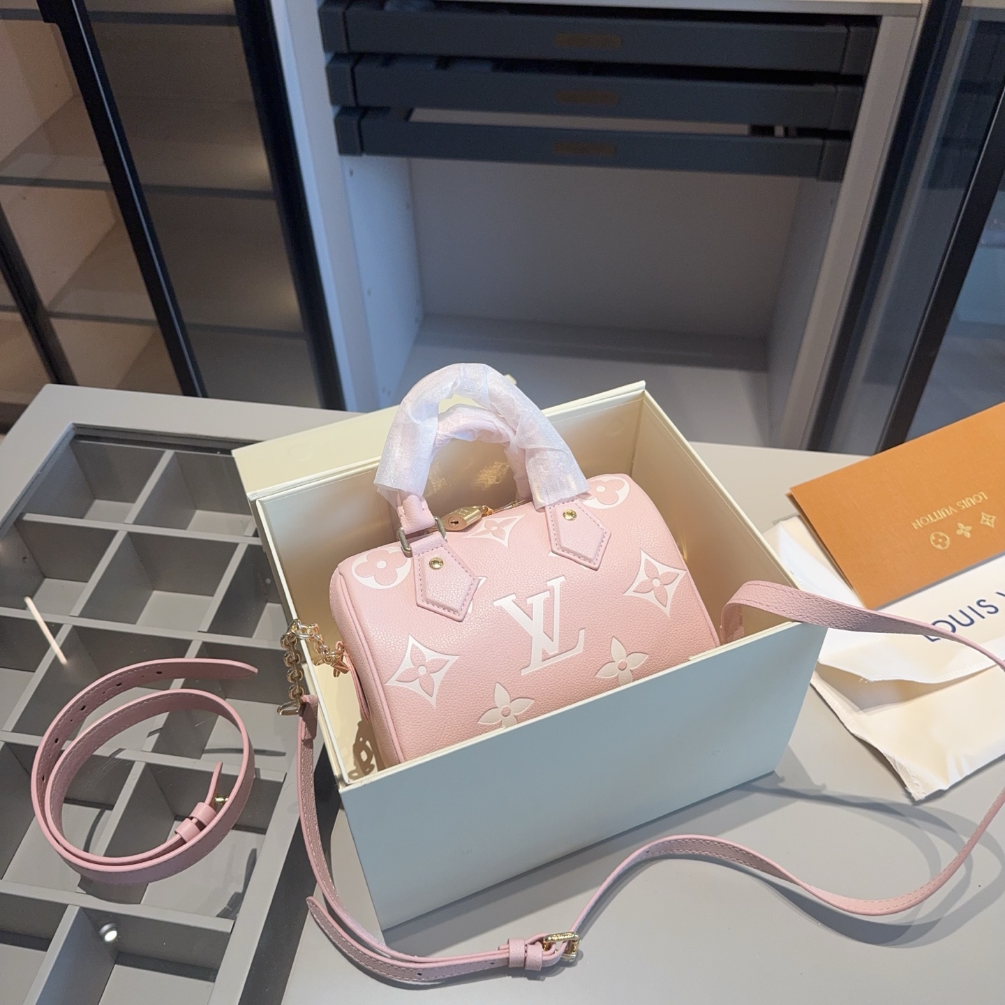 LV Speedy20 shoulder crossbody bag