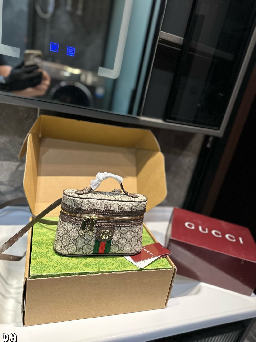 Gucci Ophidia shoulder bag