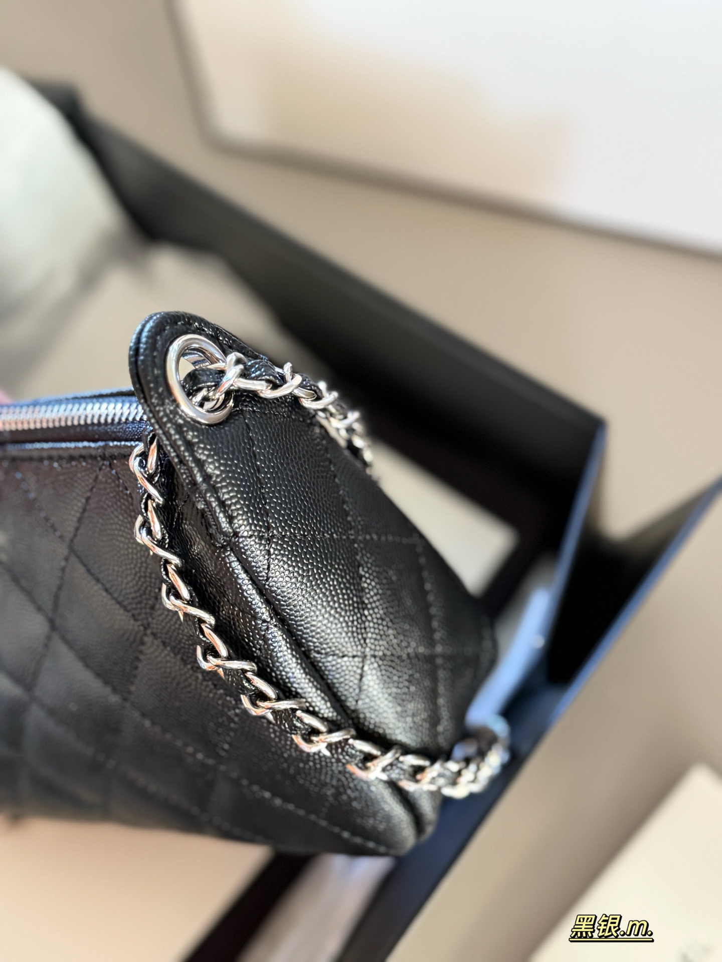 Chanel Star Mahjong Set with Lychee Pattern shoulder bag