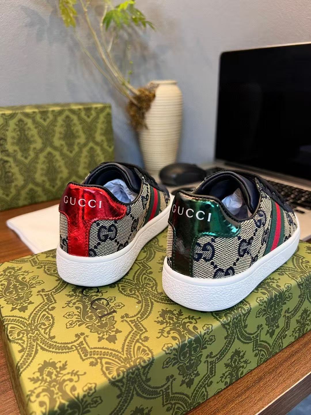 Gucci printed children's shoes