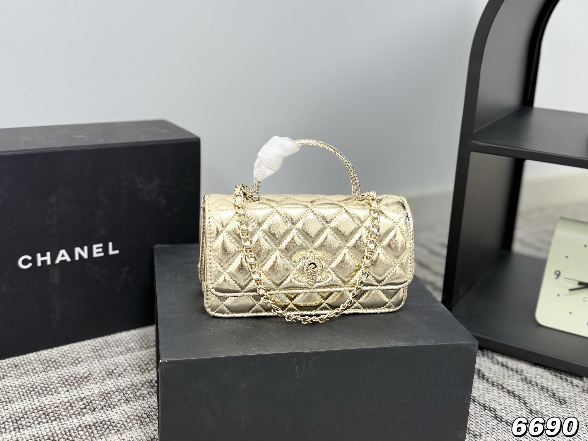 Chanel woc chain crossbody bag