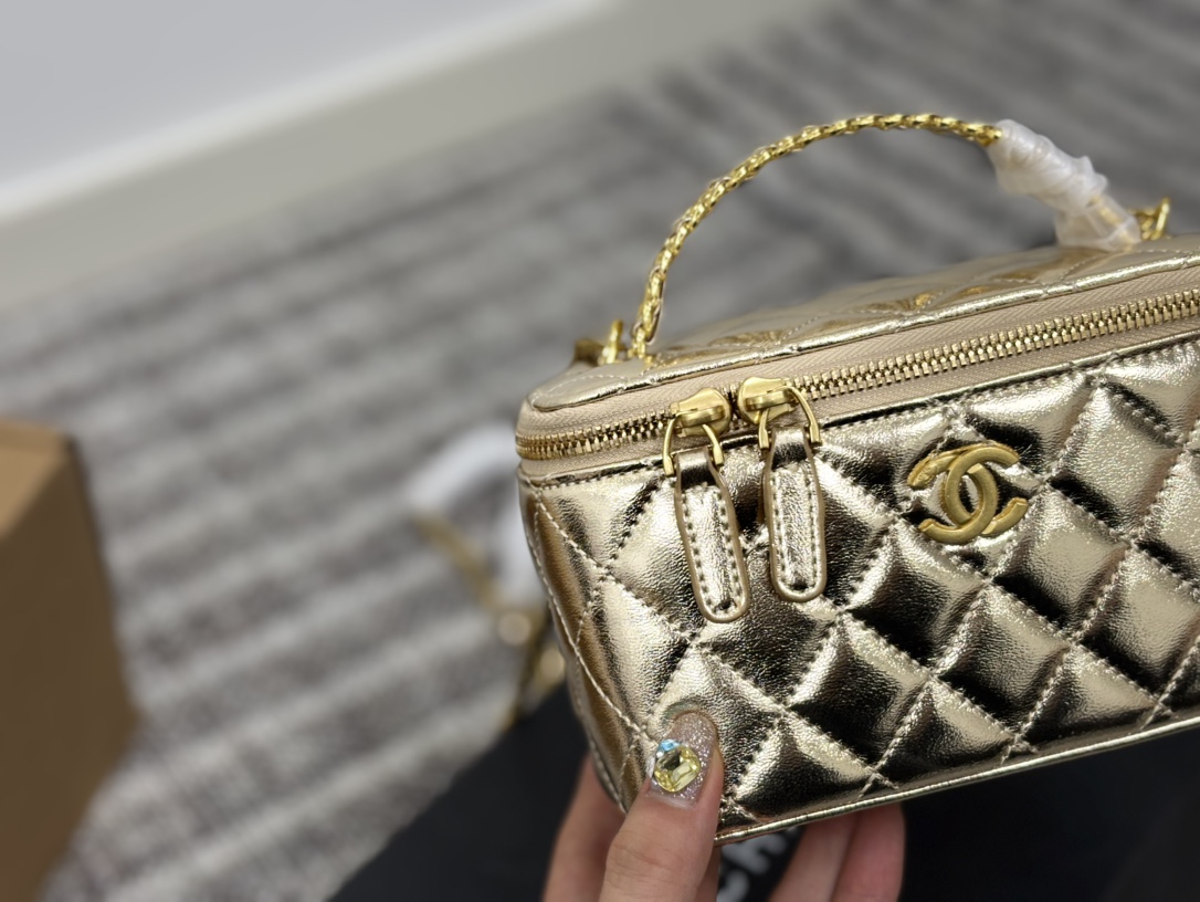 Chanel shoulder crossbody makeup bag  Free glasses provided