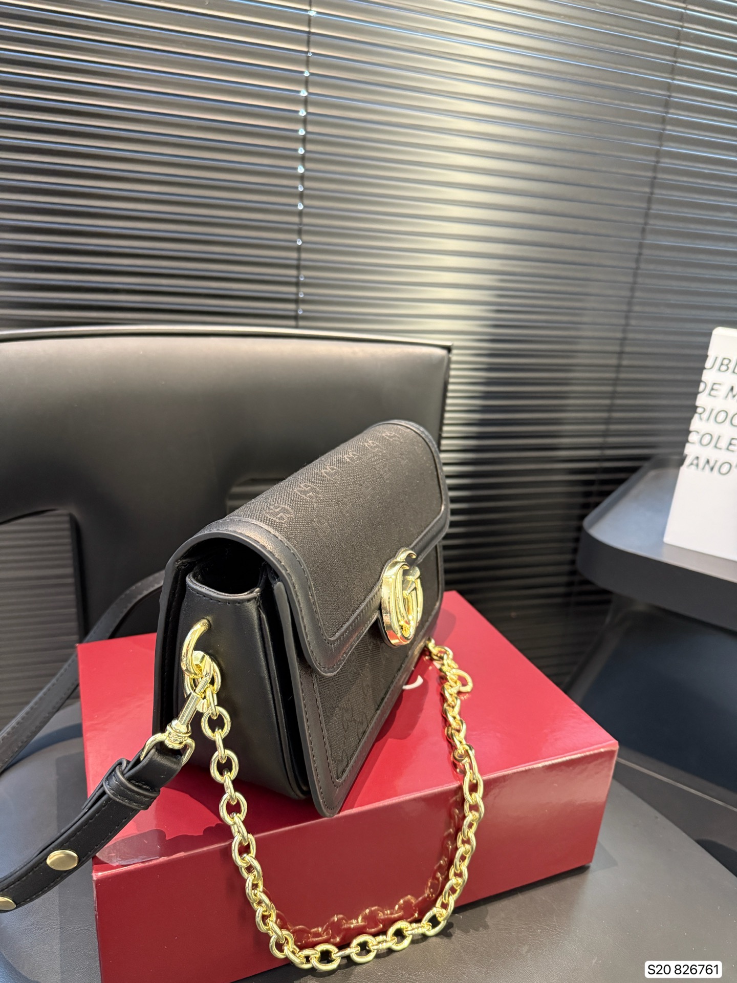 Gucci double G chain flap bag