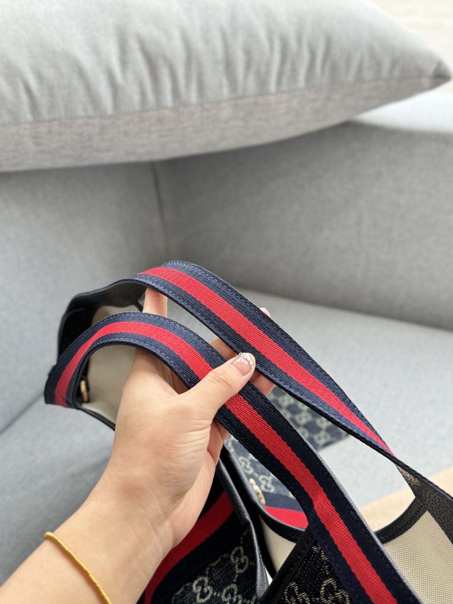 Gucci shoulder handbag