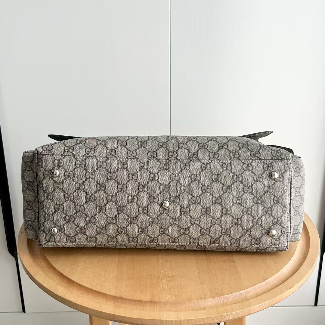 Gucci diaper shoulder crossbody bag