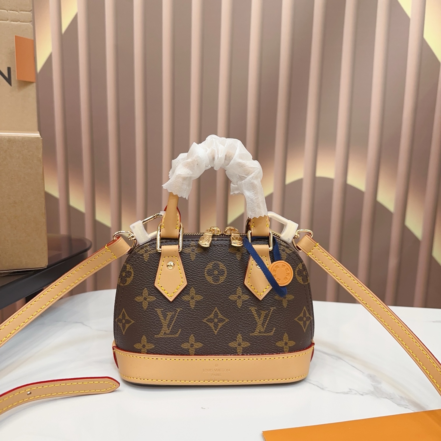 Louis Vuitton LV alma bag shell shoulder retiro bag