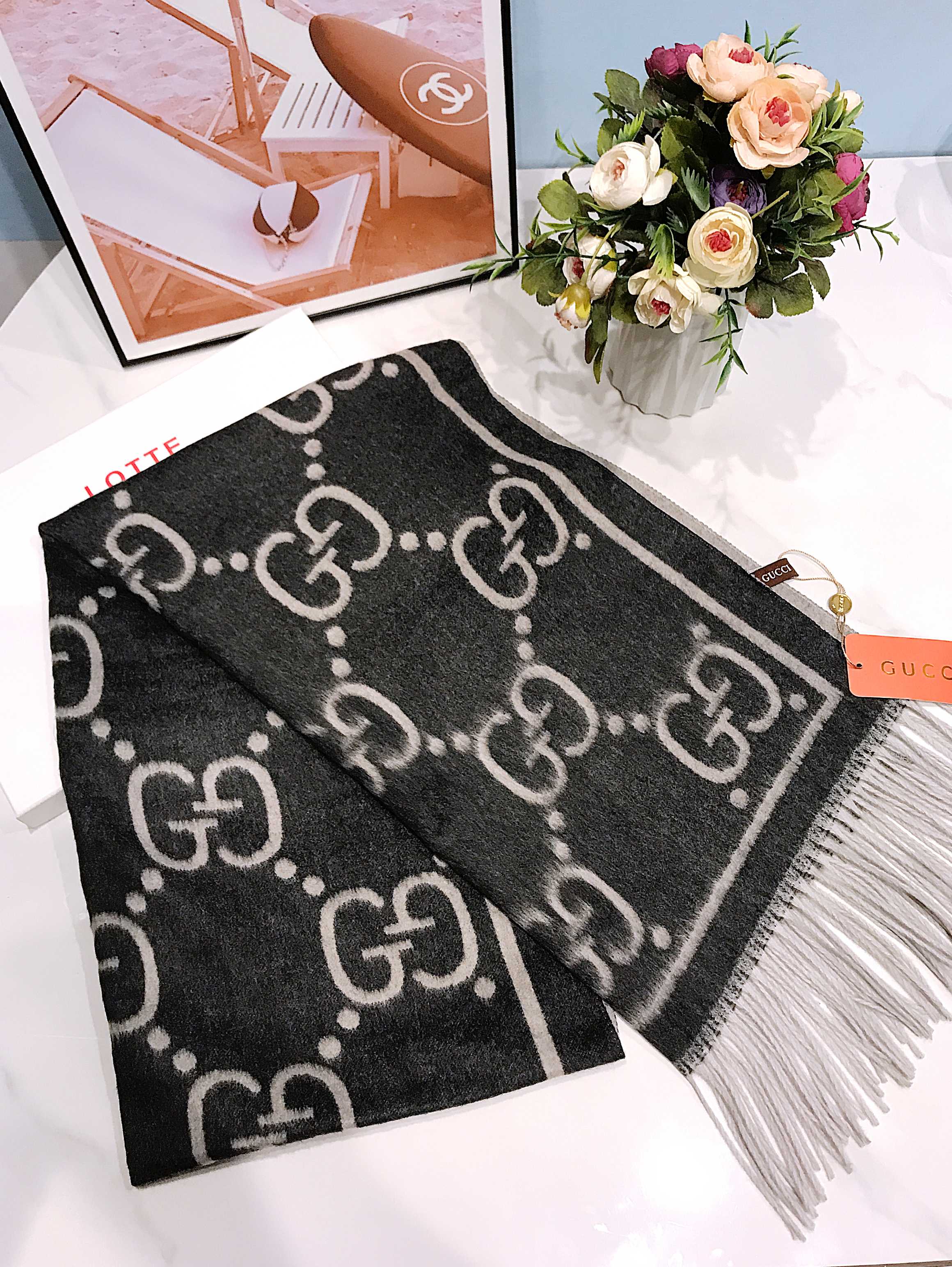 Gucci Cowl classic double-sided soft