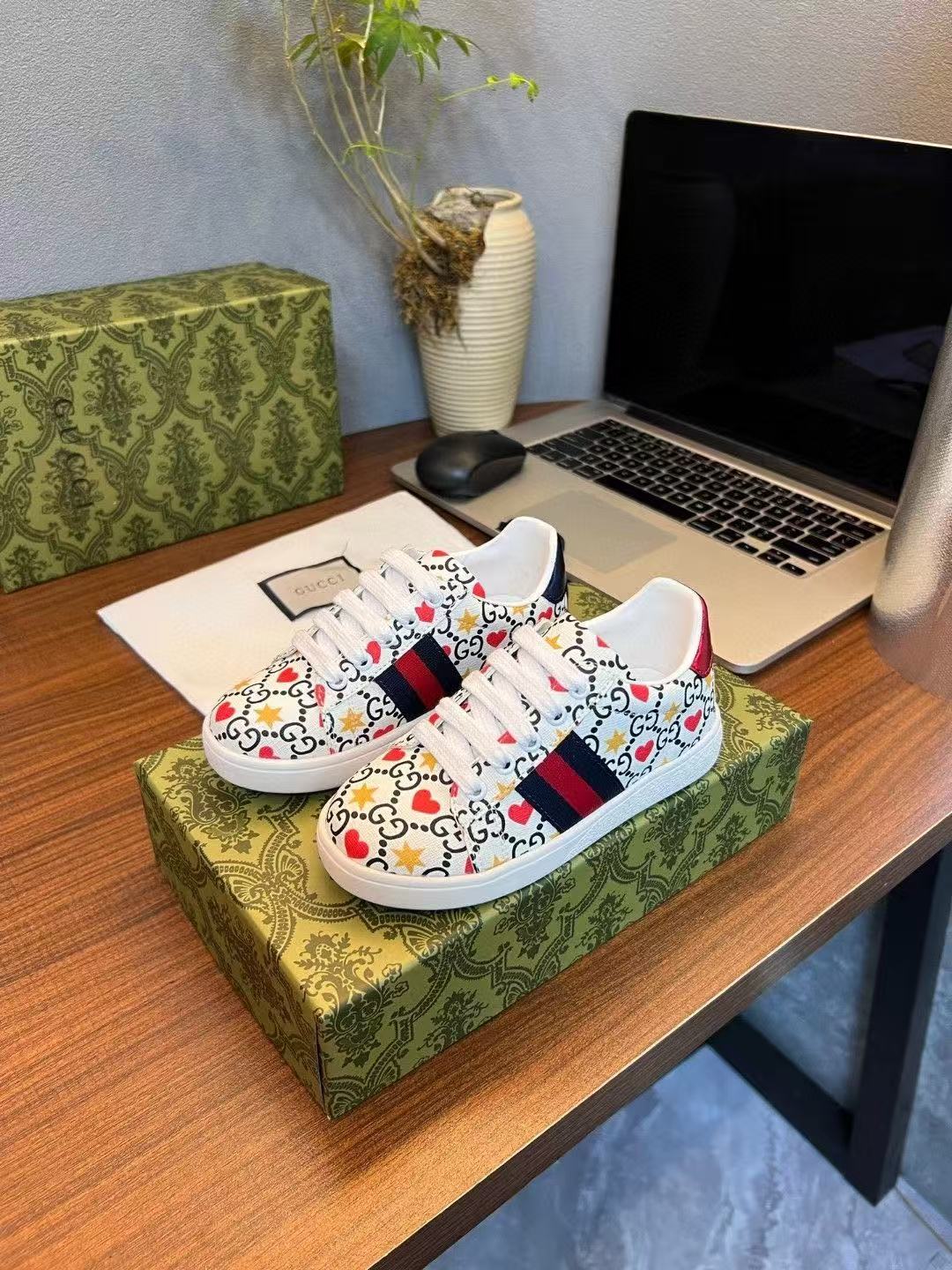 Gucci printed children's shoes