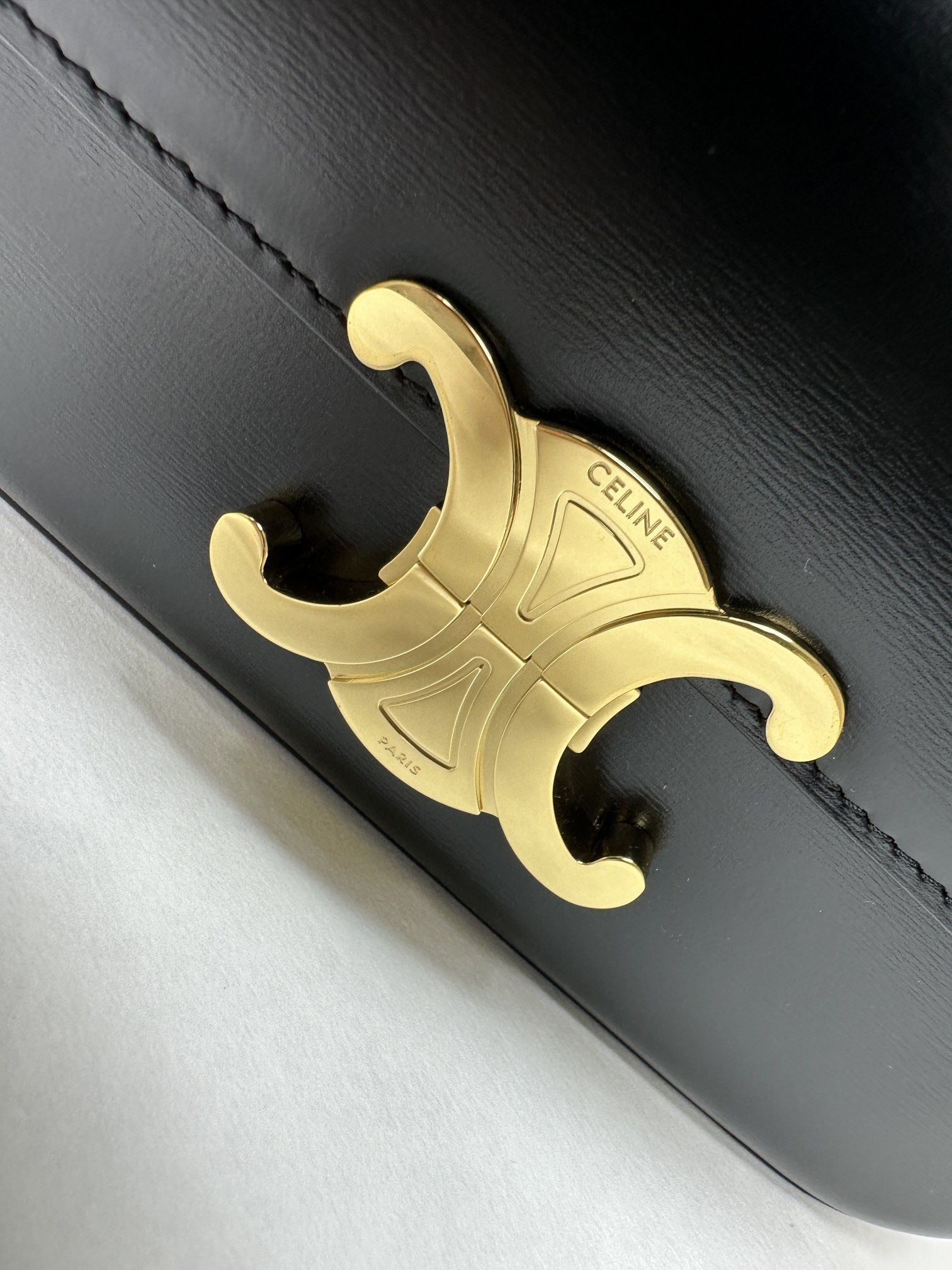 Top version Celine TRIOMPHE Cowhide Shoulder Bag