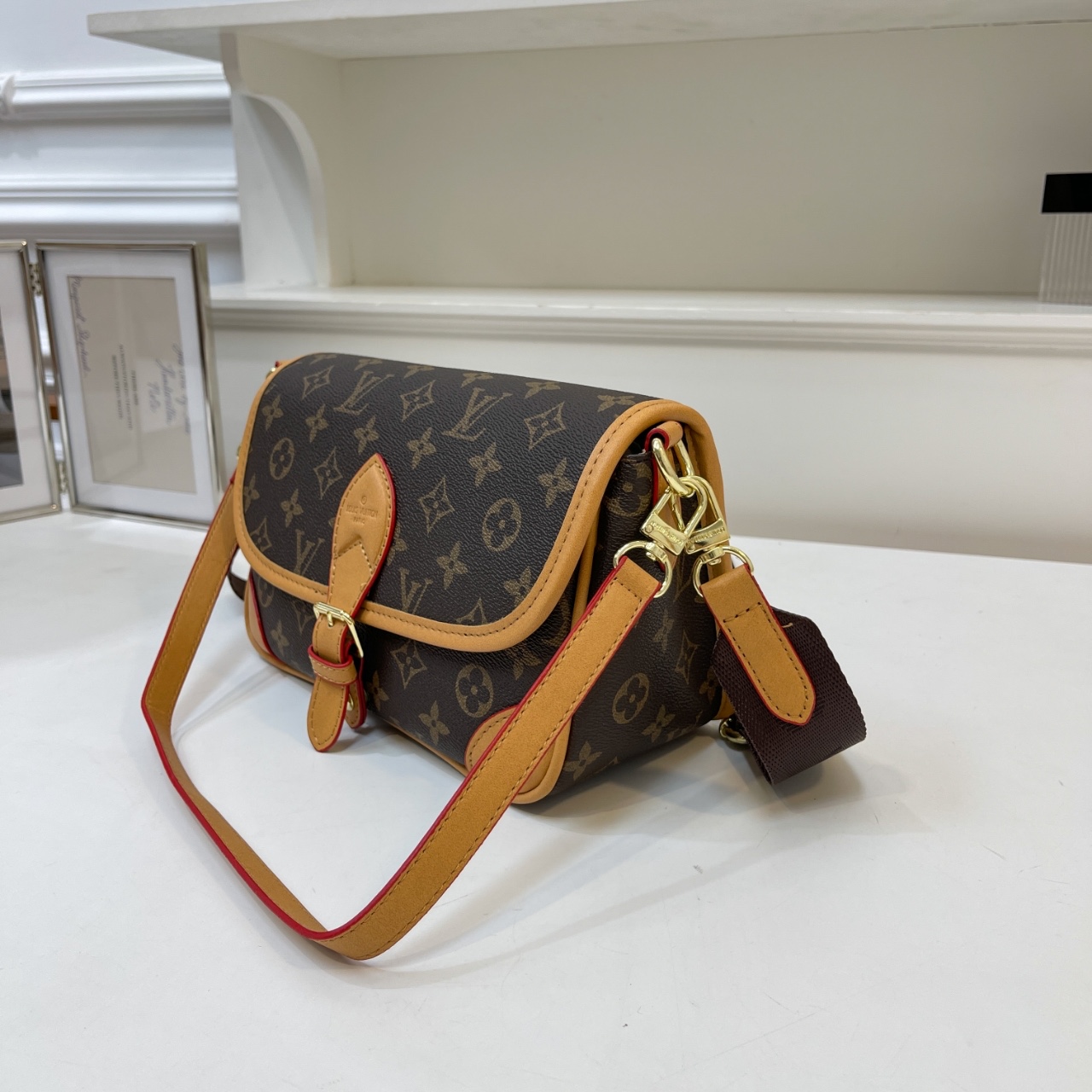 LV baguette crossbody bag 8A