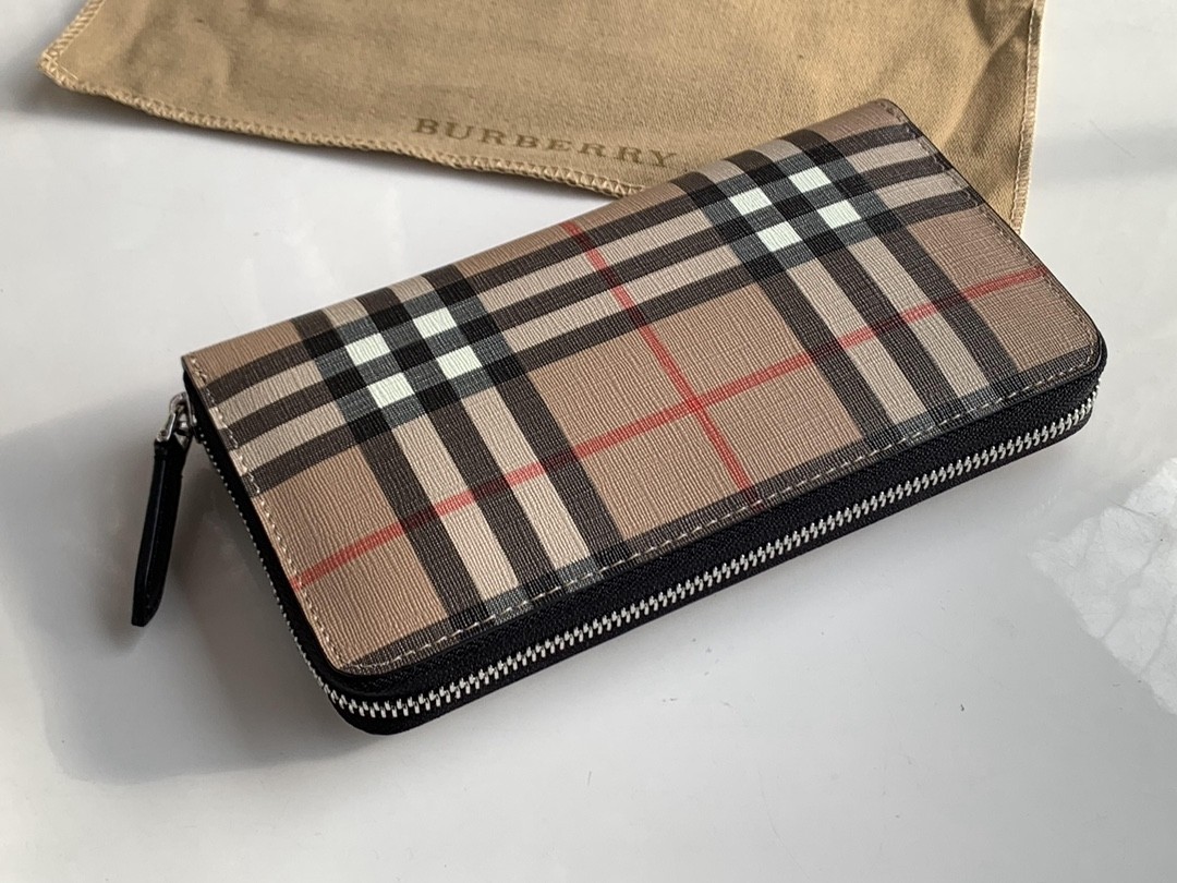 Burberry vintage wallet leather