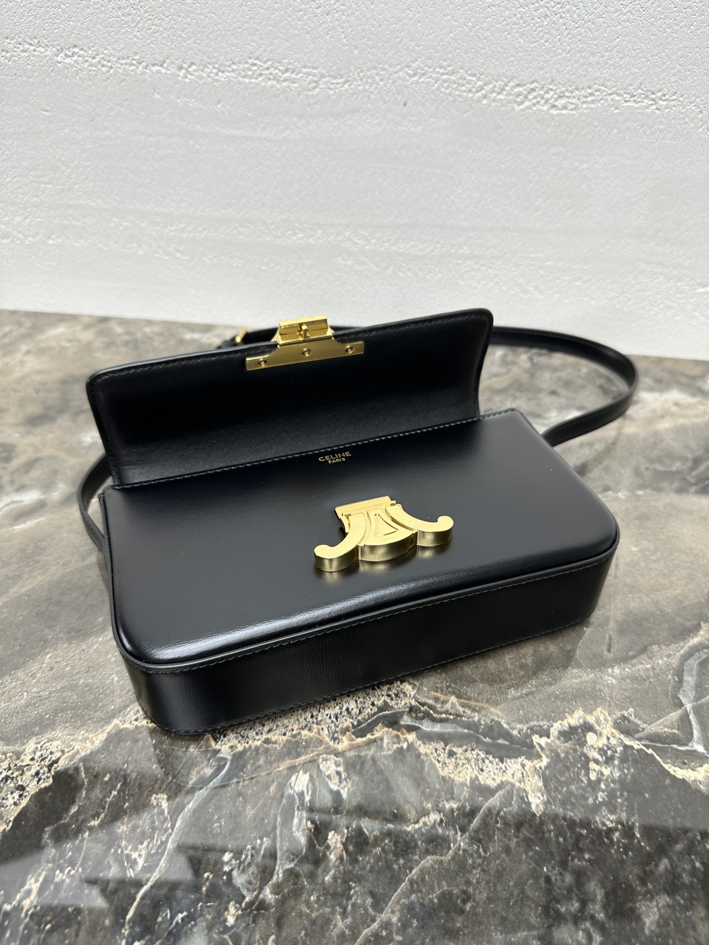 Top version Celine TRIOMPHE Cowhide Shoulder Bag