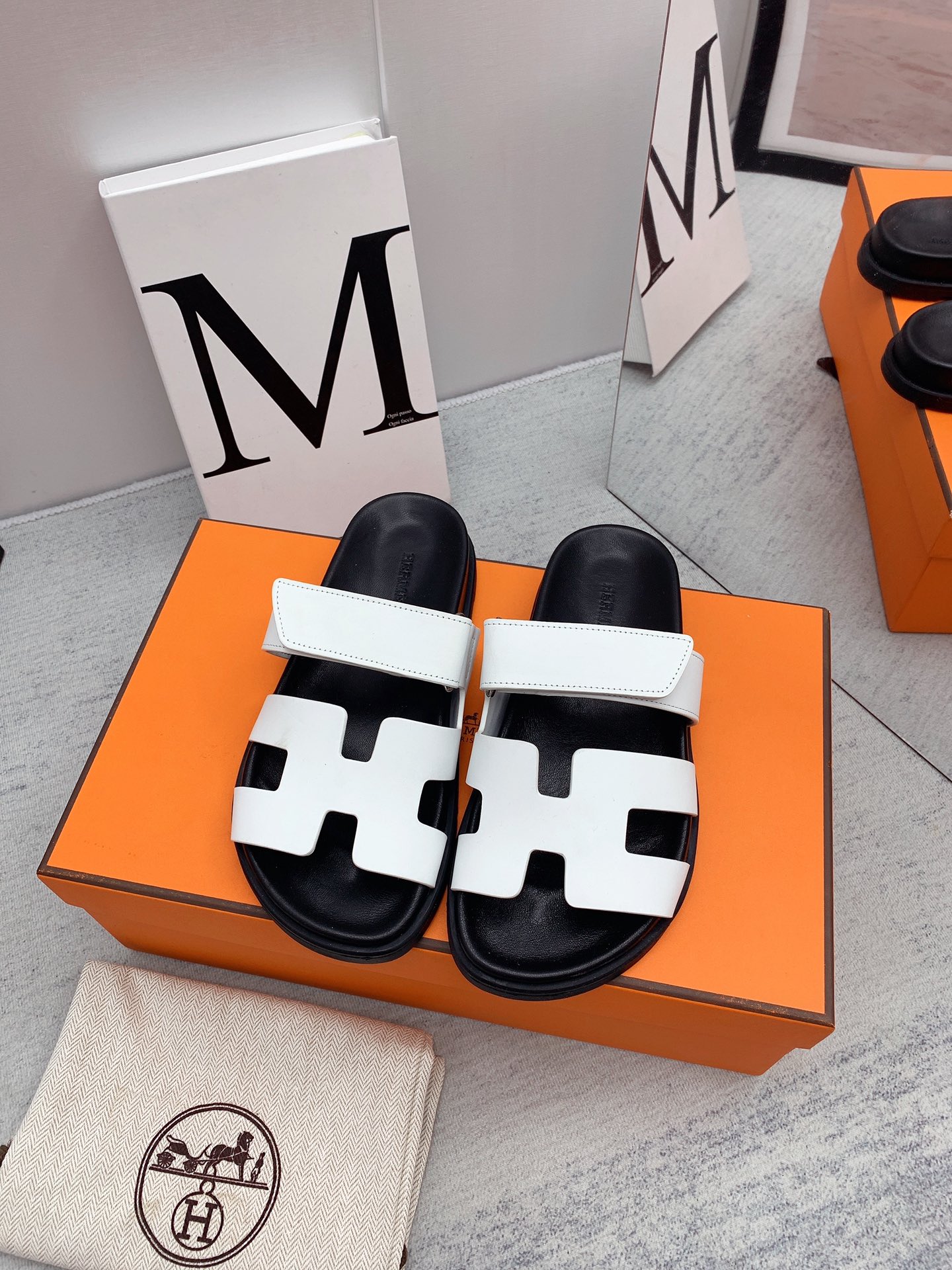 High quality Hermes Couple Sandals unisex slippers