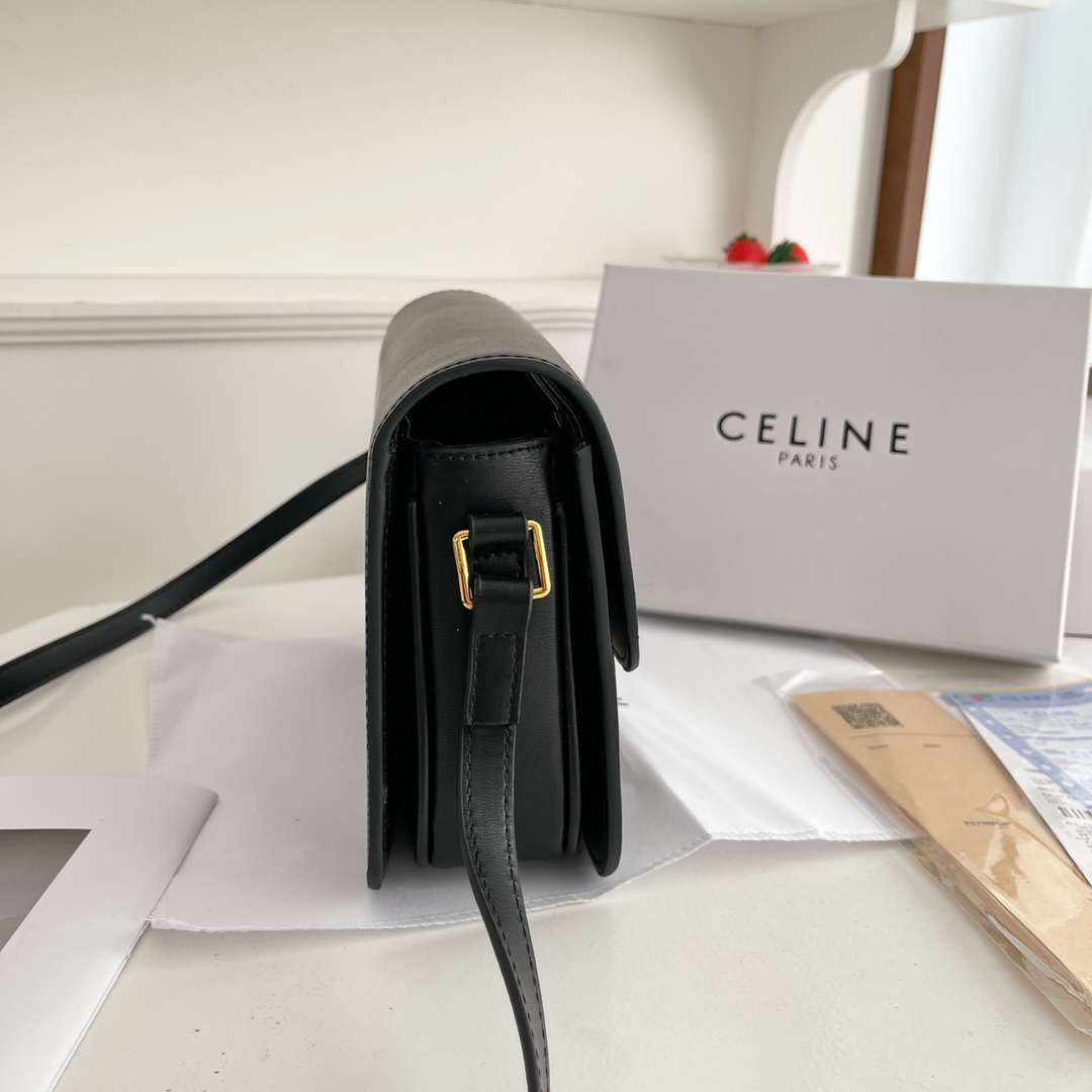 Celine Triumph Shoulder Bag